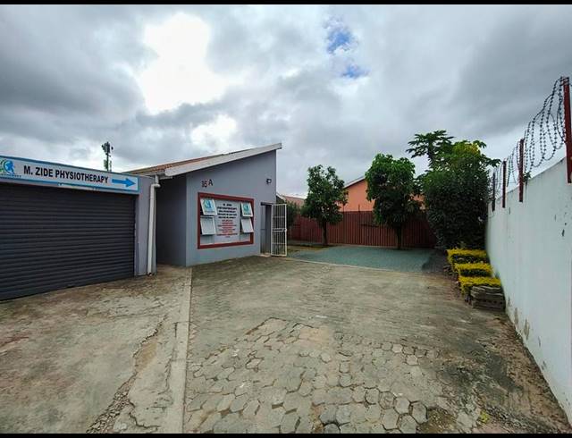 4 BEDROOM HOUSE FOR SALE IN MTHATHA CENTRAL